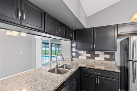 1025 Derbyshire Drive, Kissimmee FL - photo 9 of 31