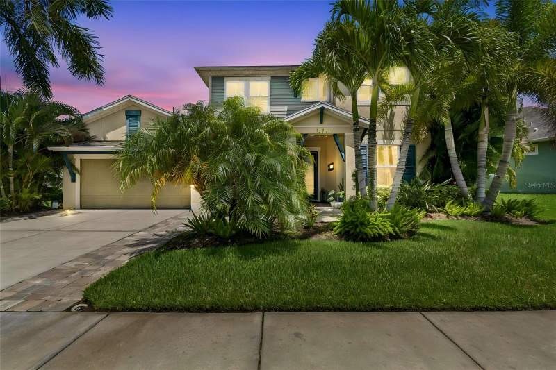 4 bedroom Single Family Residence at 6323 Havensport Drive, Waterset Ph 2C3-3/2C3-4, Apollo Beach — photo 2