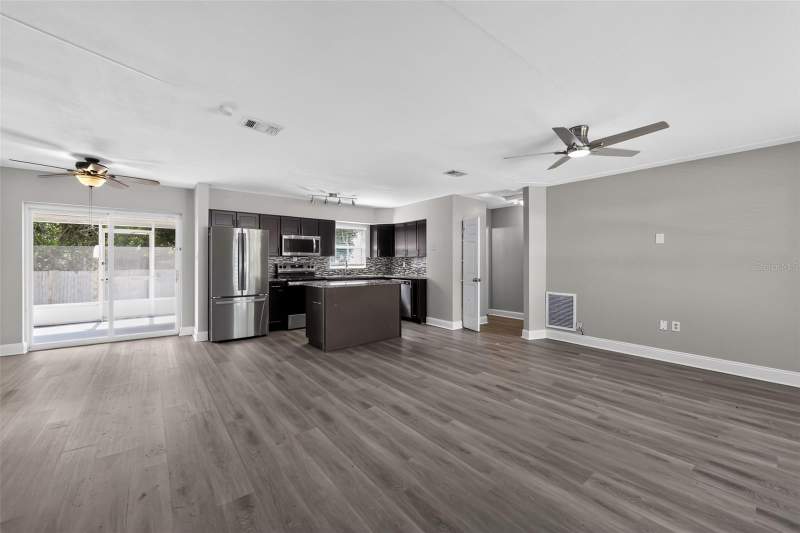 3 bedroom Single Family Residence at 5235 Robin Lane, Mockingbird Hill, St Petersburg — photo 5