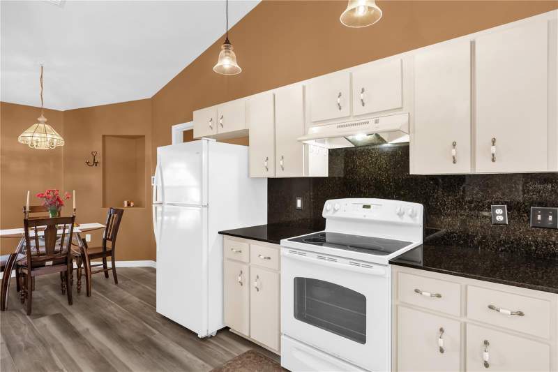 4 bedroom Single Family Residence at 8506 SW 136th Loop, Timberwalk, Ocala — photo 4