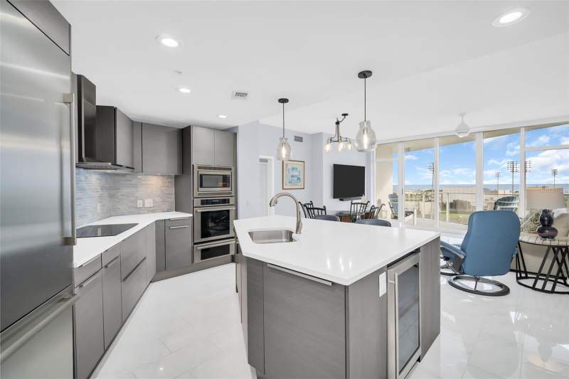 2 bedroom Condominium at 175 1st Street #905, Signature Place Condo, St Petersburg — photo 4