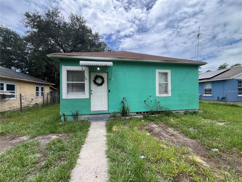2 bedroom Single Family Residence at 33 W JOHNSON AVENUE, HECKSCHER SECOND ADD, LAKE WALES — photo 1