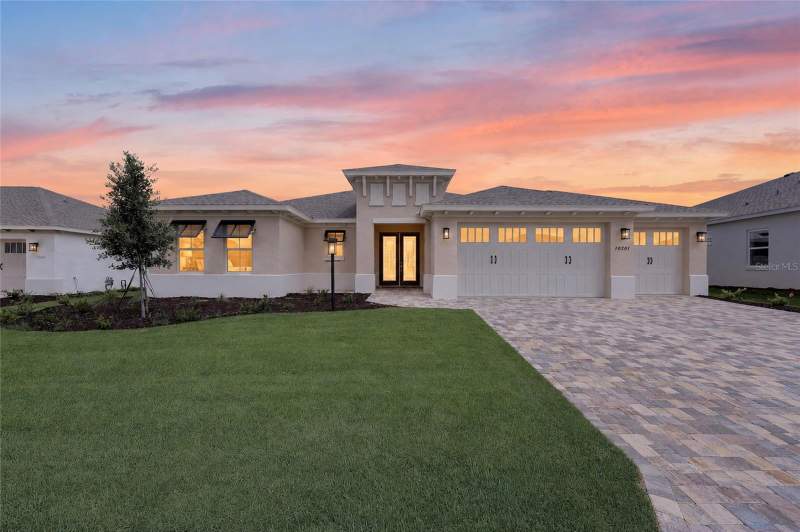 3 bedroom Single Family Residence at 10201 SW 84th St Road, On Top Of The World, Ocala — photo 2
