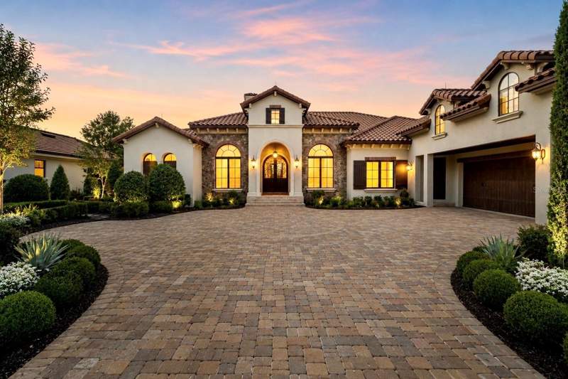 6130 GROSVENOR SHORE DRIVE home for sale in Keenes Pointe