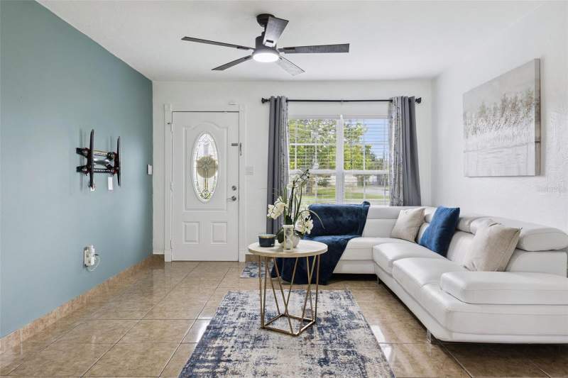 4 bedroom Single Family Residence at 5907 DAHLIA DRIVE, AZALEA PARK SEC 06, ORLANDO — photo 4