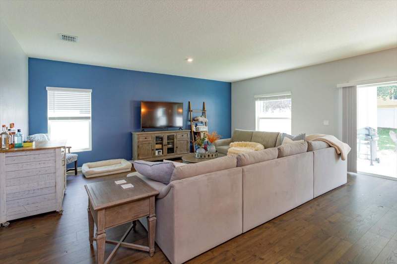 5 bedroom Single Family Residence at 89 Prairie Falcon Drive, Eagle Pointe Ph III Sub, Groveland — photo 4