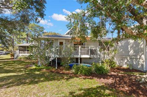 1013 Caravel Court, Tarpon Springs FL - photo 17 of 41