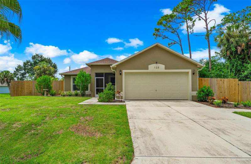 3 bedroom Single Family Residence at 123 Mercer Street, Port Charlotte Sec 016, Port Charlotte — photo 2