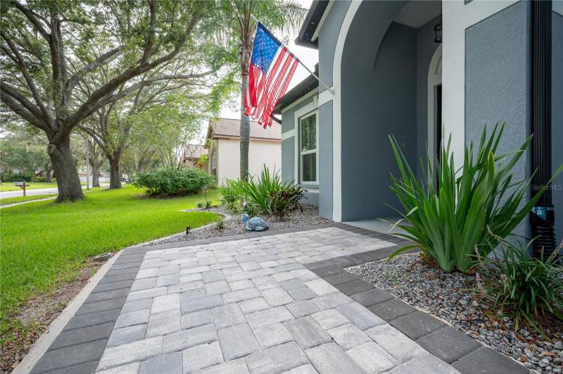 4 bedroom Single Family Residence at 12408 Riverglen Drive, Riverglen Units 5 6 & 7 Phas, Riverview — photo 5