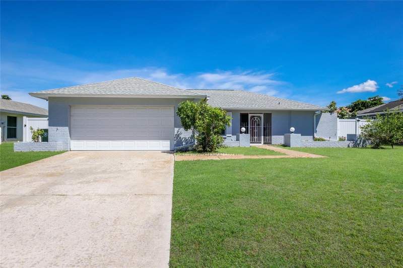 3 bedroom Single Family Residence at 6910 18th Avenue, Village Green Of Bradenton, Bradenton — photo 4