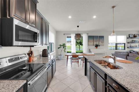4347 Silver Creek Street, Kissimmee FL - photo 12 of 47