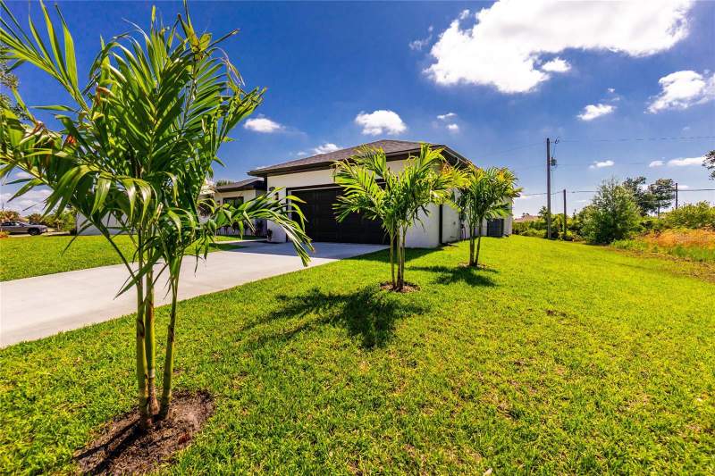 4 bedroom Single Family Residence at 7316 Donahue Street, Port Charlotte Sec 067, Port Charlotte — photo 3