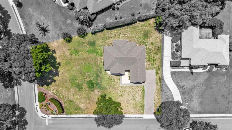 5 bedroom Single Family Residence at 5701 Crestview Drive, Harbor Hills Unit 01, Lady Lake — photo 4