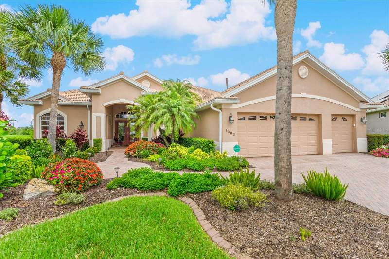 5302 WHITE IBIS CT. home for sale in Heron Creek