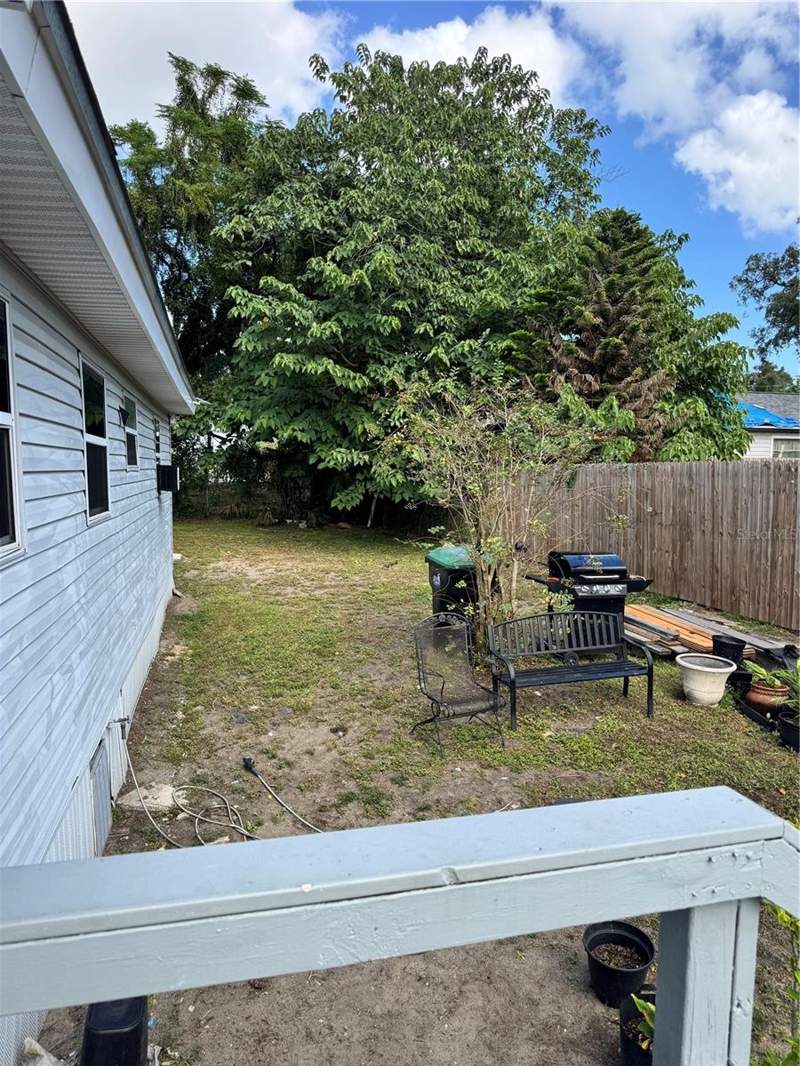 2 bedroom Single Family Residence at 15 W 15th Street, Oak Lawn, Apopka — photo 2