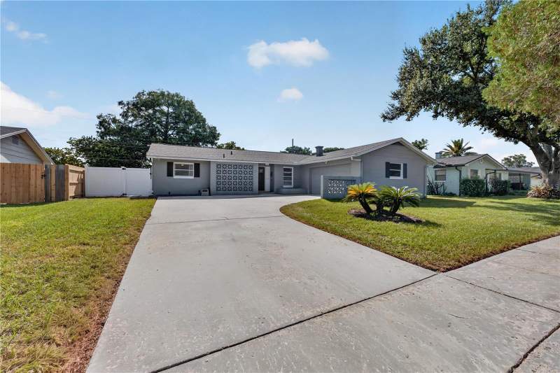3 bedroom Single Family Residence at 2112 Eastbrook Boulevard, Eastbrook Sub Unit 8, Winter Park — photo 2