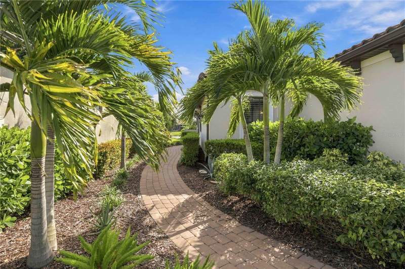 2 bedroom Single Family Residence at 5705 Puccini Street, Bellacina By Casey Key Ph 4, Nokomis — photo 4