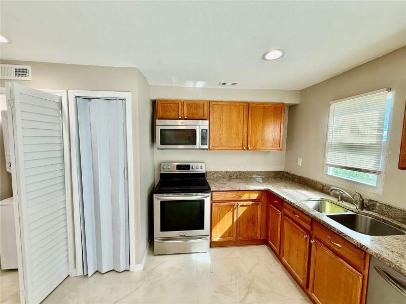 3 bedroom Condominium at 2769 L B McLeod Road #2769A, Catalina Isles Condo, Orlando — photo 5