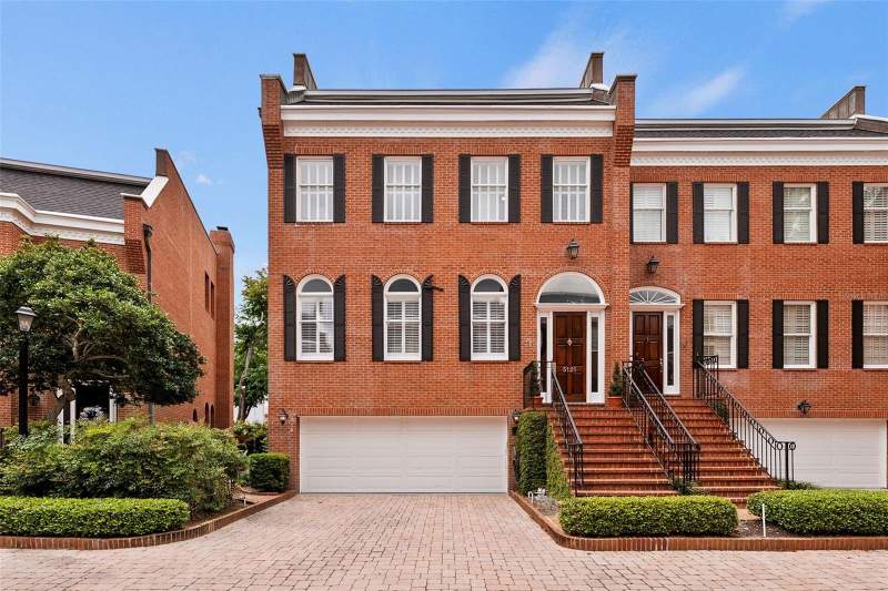 Crescent PlaceCondos for Sale in Tampa, FL