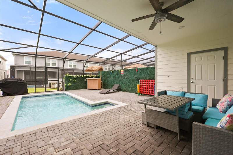 5 bedroom Townhouse at 4186 Lana Avenue, Windsor Island Residence Ph 3, Davenport — photo 3
