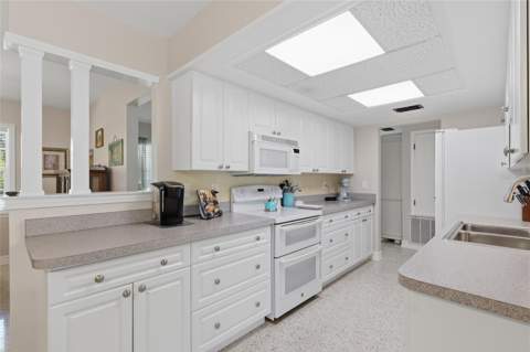 8403 S Flintrock Court, Tampa FL - photo 11 of 43