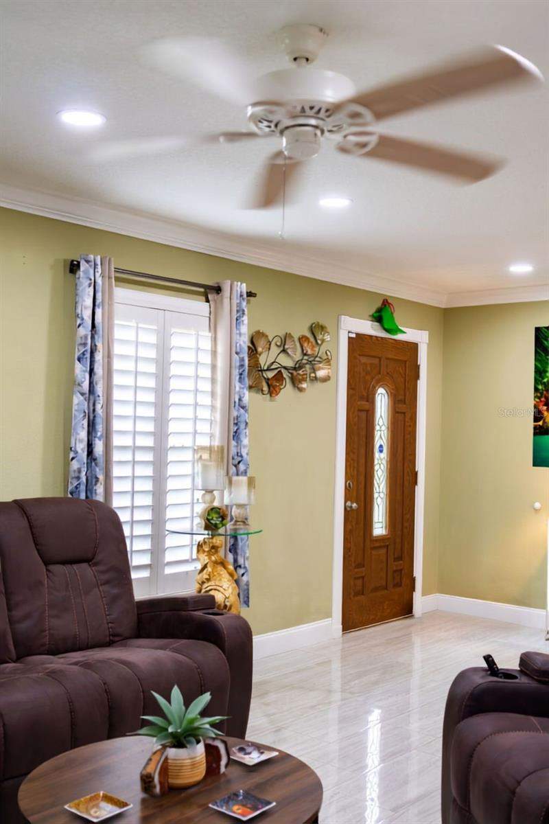 6 bedroom Single Family Residence at 11001 N Armenia Avenue, Golfland Of Tampas North Side, Tampa — photo 3