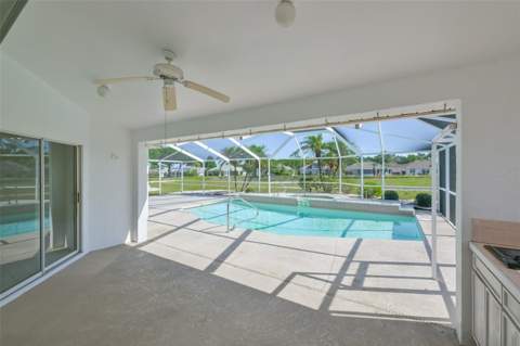 323 Caloosa Palms Court, Sun City Center FL - photo 10 of 45
