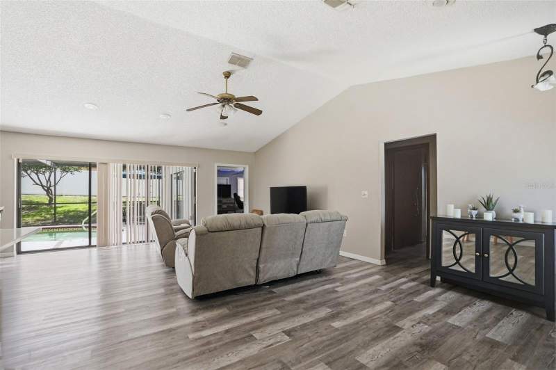 3 bedroom Single Family Residence at 13032 Lola Drive, Spring Hill, Spring Hill — photo 5