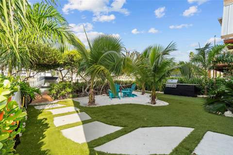 12016 Lagoon Ln, Treasure Island FL - photo 8 of 49