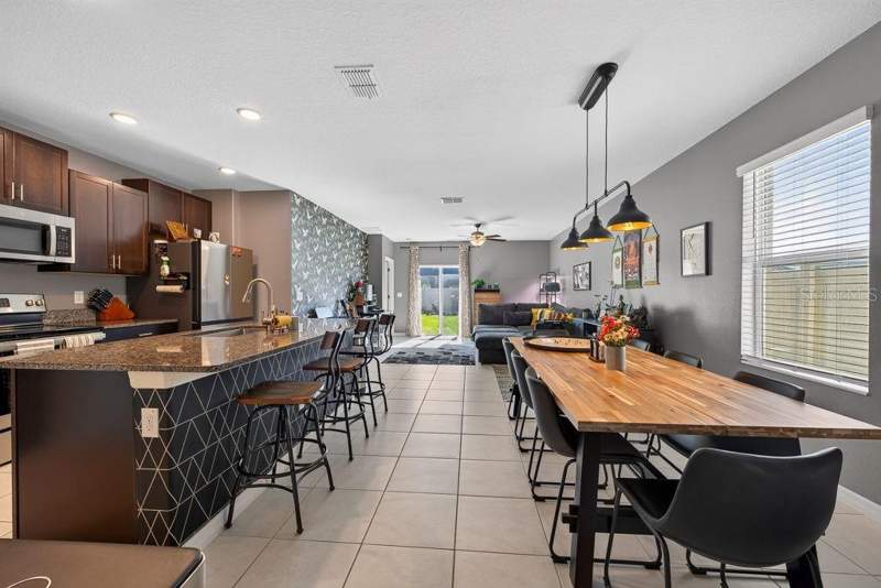 5 bedroom Single Family Residence at 2148 Shining Azul Way, Manors/Cypress Ranch, Lutz — photo 3