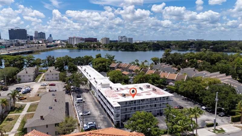 2 bedroom Condominium at 320 LAKEVIEW STREET #323, HAMPSHIRE HOUSE, ORLANDO — photo 3