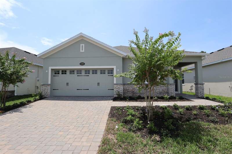 1296 HYDE STREET home for sale in Center Lake On The Park