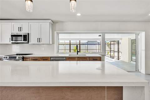 915 60th Street, Bradenton FL - photo 13 of 46