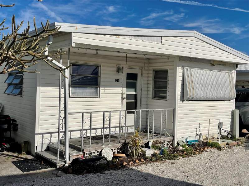 3710 GULF OF MEXICO DRIVE #D19 home for sale in Gulfshore of Longboat Key