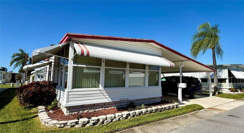 2 bedroom Mobile Home at 82208 F Street #208, Pinellas Park, Pinellas Park — photo 2