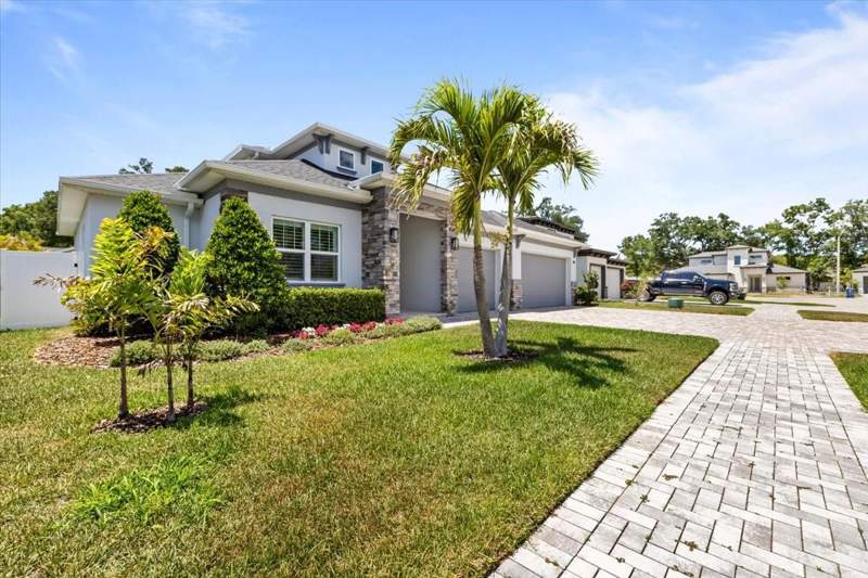 5 bedroom Single Family Residence at 201 Larocca Court, Larocca Estates, Palm Harbor — photo 2