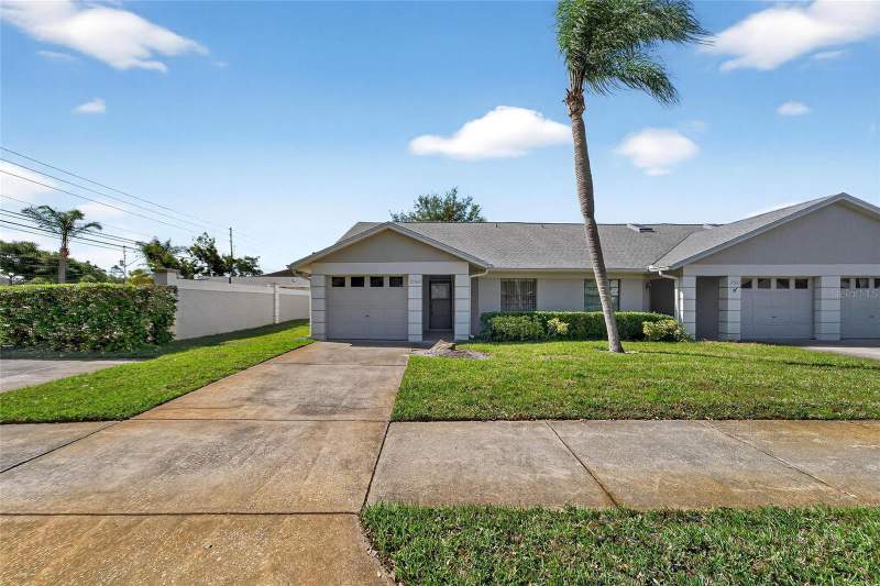 2 bedroom Villa at 2369 Beverly Drive, Villas Of Forest Park Condo, Dunedin — photo 5