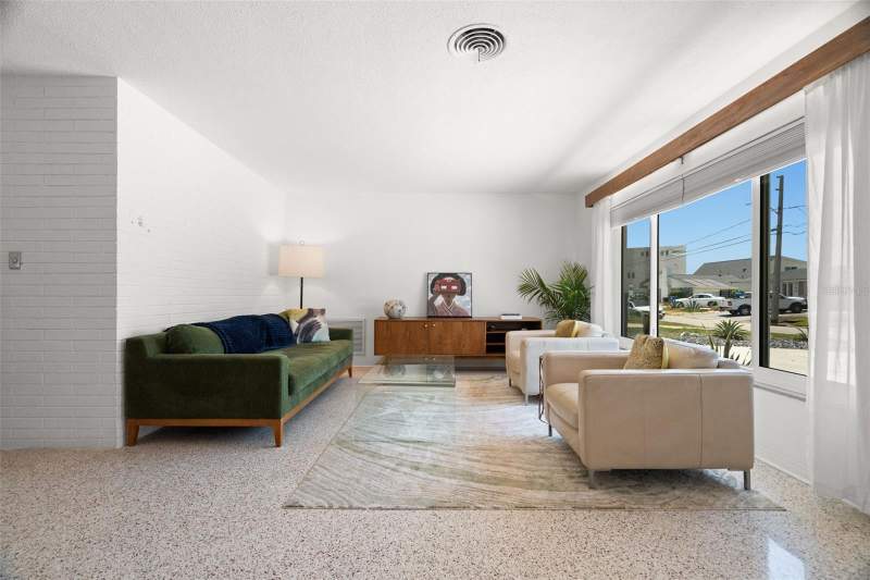 2 bedroom Single Family Residence at 2671 W Bay Isle Drive, Tropical Shores 3rd Add, St Petersburg — photo 5