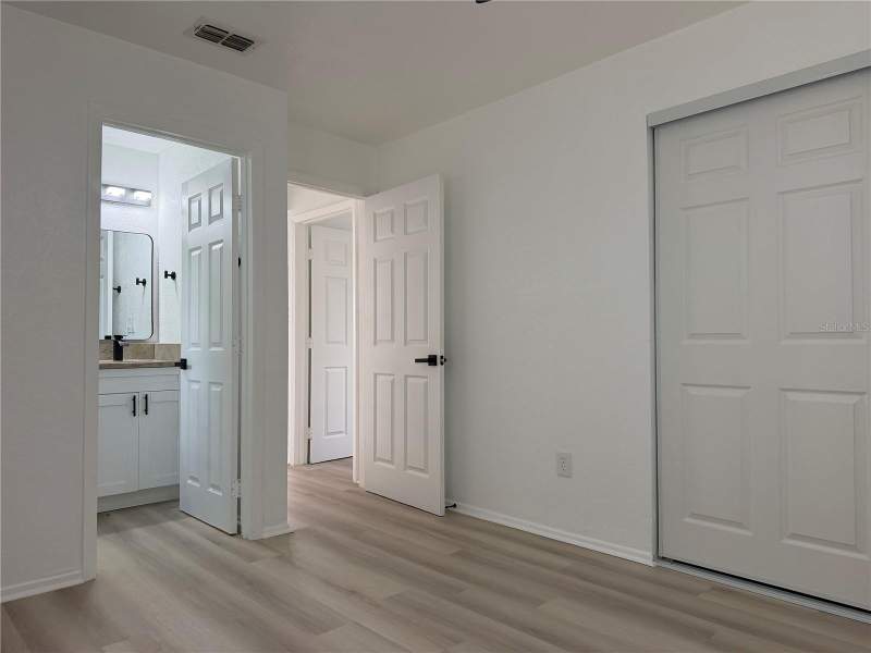 3 bedroom Single Family Residence at 1102 E 108th Avenue, Nebraska Ave Heights, Tampa — photo 5