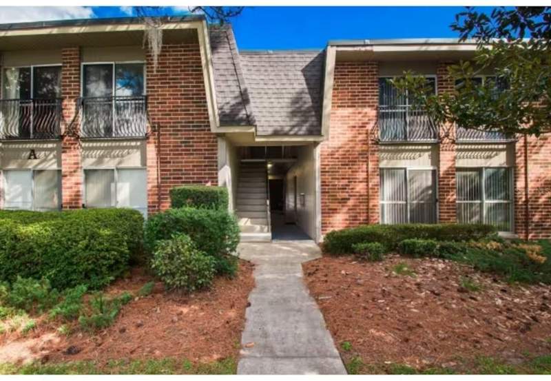 1 bedroom Condominium at 1700 SW 16th Court #A5, Summit House, Gainesville — photo 2