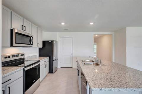 810 Ace Outlaw Avenue, Ruskin FL - photo 14 of 39