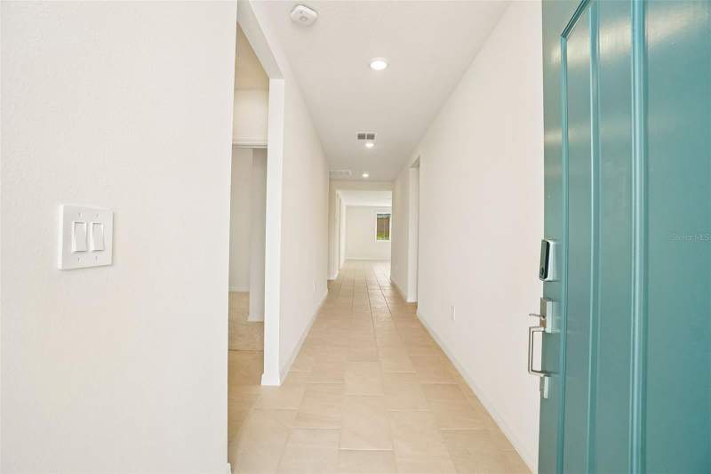 4 bedroom Single Family Residence at 12574 Hourglass Way, Hilltop Vistas, Dade City — photo 5