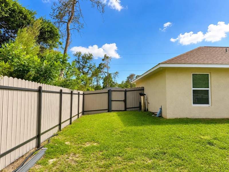 3 bedroom Single Family Residence at 17023 SW 41st Avenue, Marion Oaks, Ocala — photo 4