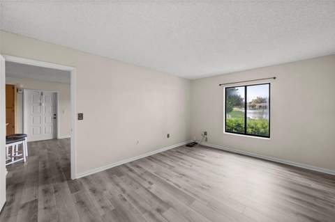 1423 Pine Glen Lane #C1, Tarpon Springs FL - photo 15 of 47