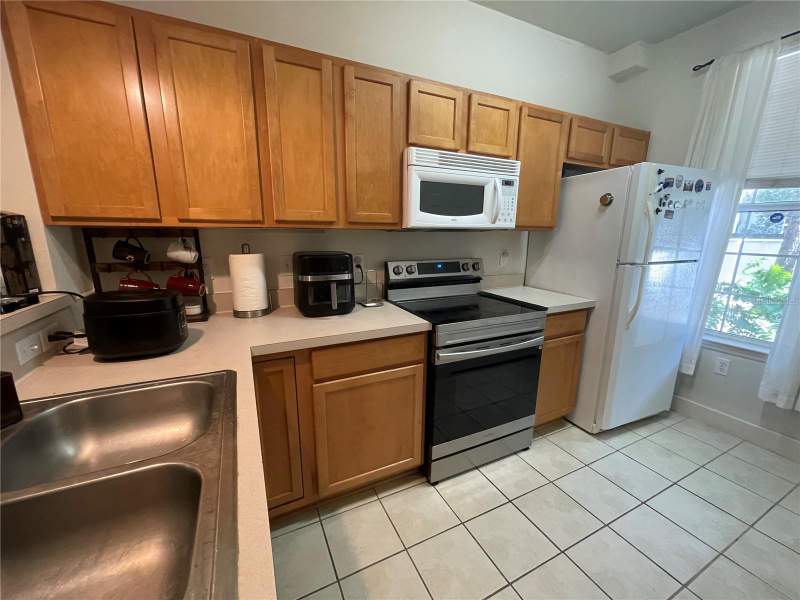 2 bedroom Condominium at 905 NW 21st Avenue #905, Garland, Gainesville — photo 2