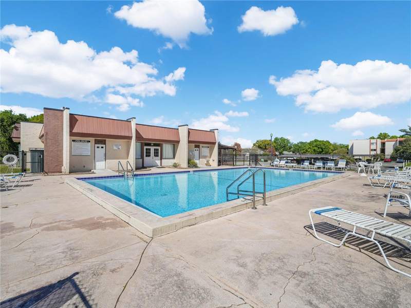 2 bedroom Condominium at 1130 N Lake Parker Avenue #A201, Lakeside Village 01 Condo, Lakeland — photo 3