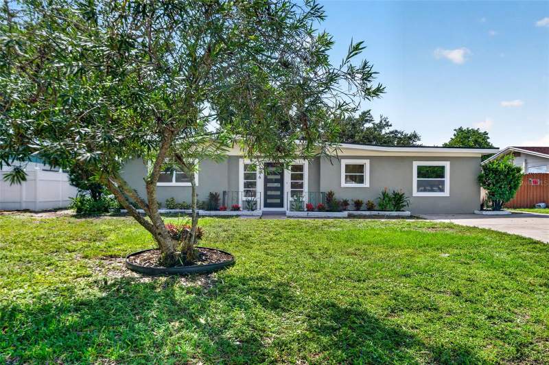 3 bedroom Single Family Residence at 3486 Floral Drive, Floral Gardens, Largo — photo 2
