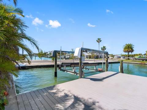 562 Johns Pass Avenue, Madeira Beach FL - photo 22 of 89