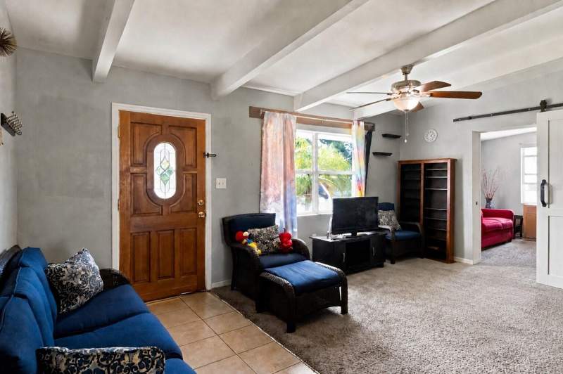 3 bedroom Single Family Residence at 1311 Windsor Way, Clair Mel City Unit 5, Tampa — photo 4