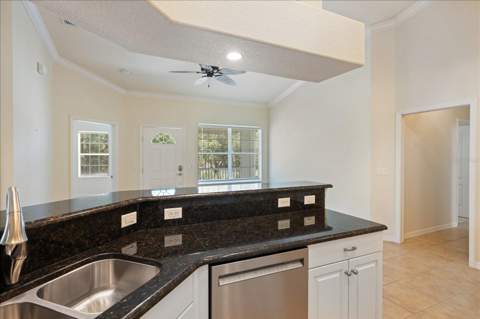300 Gardens Edge Drive #324, Venice FL - photo 7 of 30